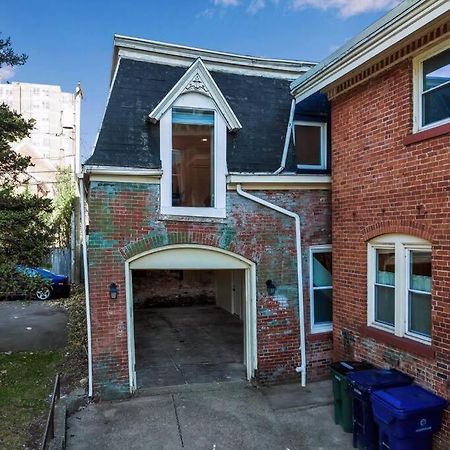 Carriage House Loft - King Bed And Garage Parking Apartamento Buffalo Exterior foto